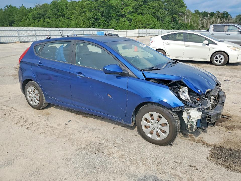 2017 HYUNDAI ACCENT SE — Фото 4 из 13