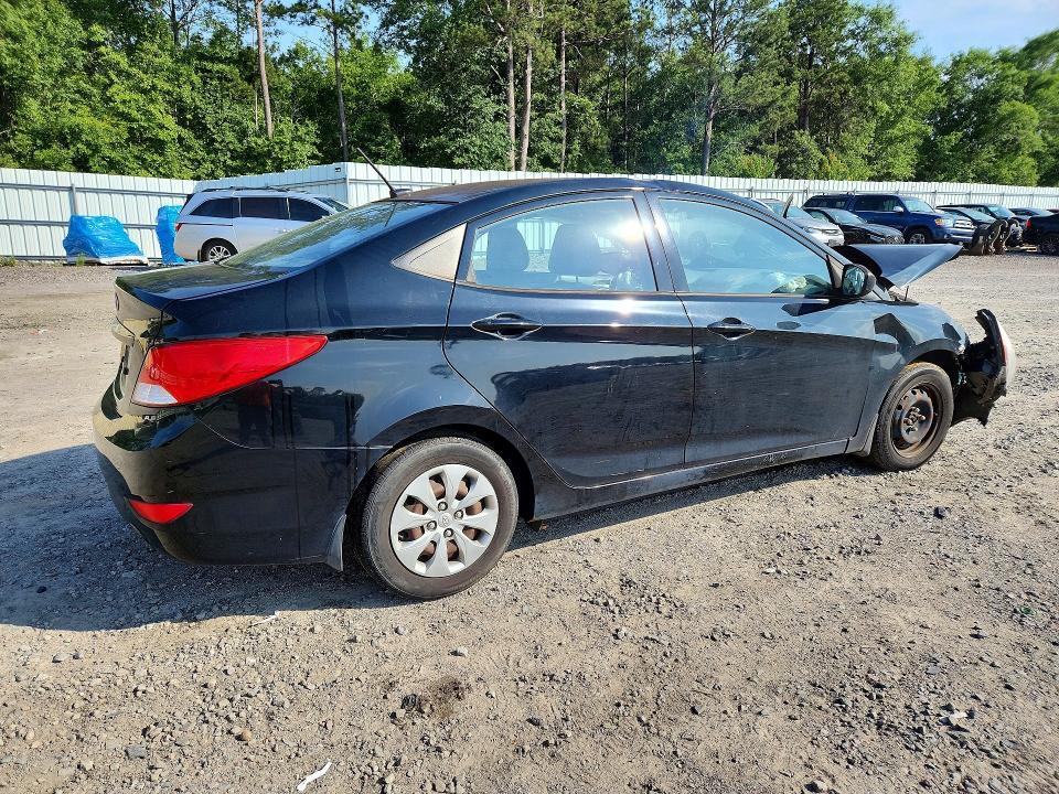 2017 HYUNDAI ACCENT SE — Фото 3 из 12