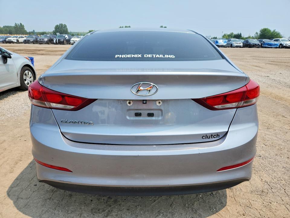 2017 HYUNDAI ELANTRA SE — Фото 6 из 12