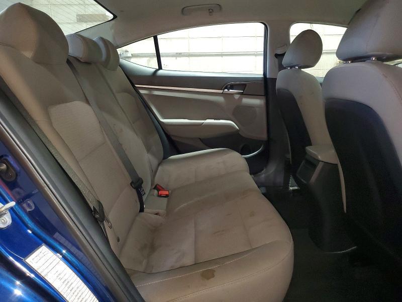 2017 HYUNDAI ELANTRA SE — Фото 10 из 12