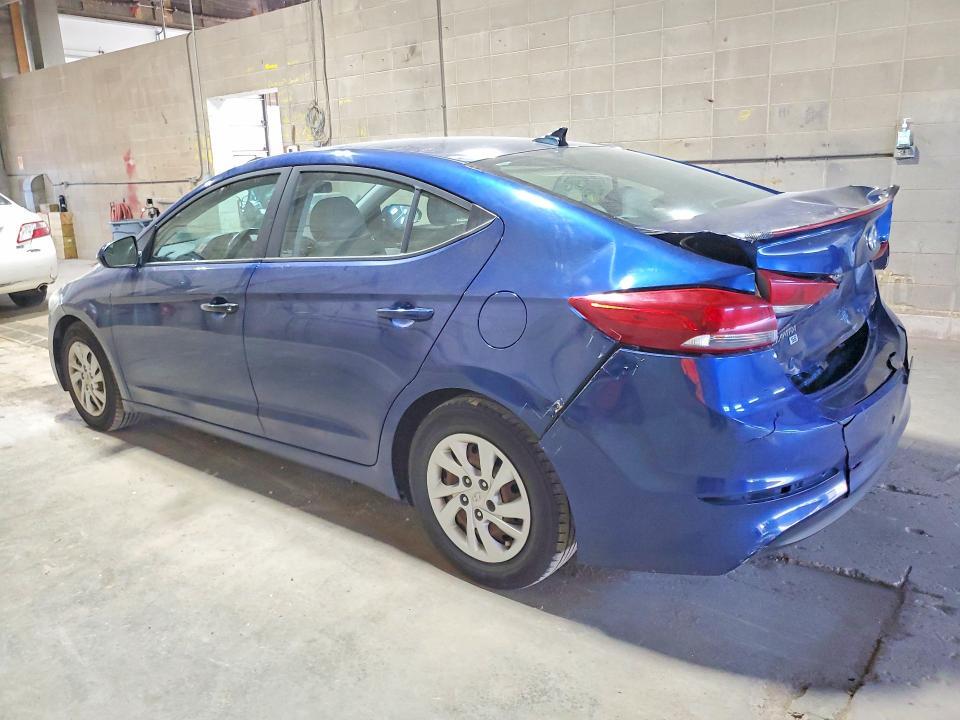 2017 HYUNDAI ELANTRA SE — Фото 2 из 12