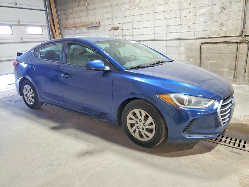 2017 HYUNDAI ELANTRA SE — Фото 4 из 12