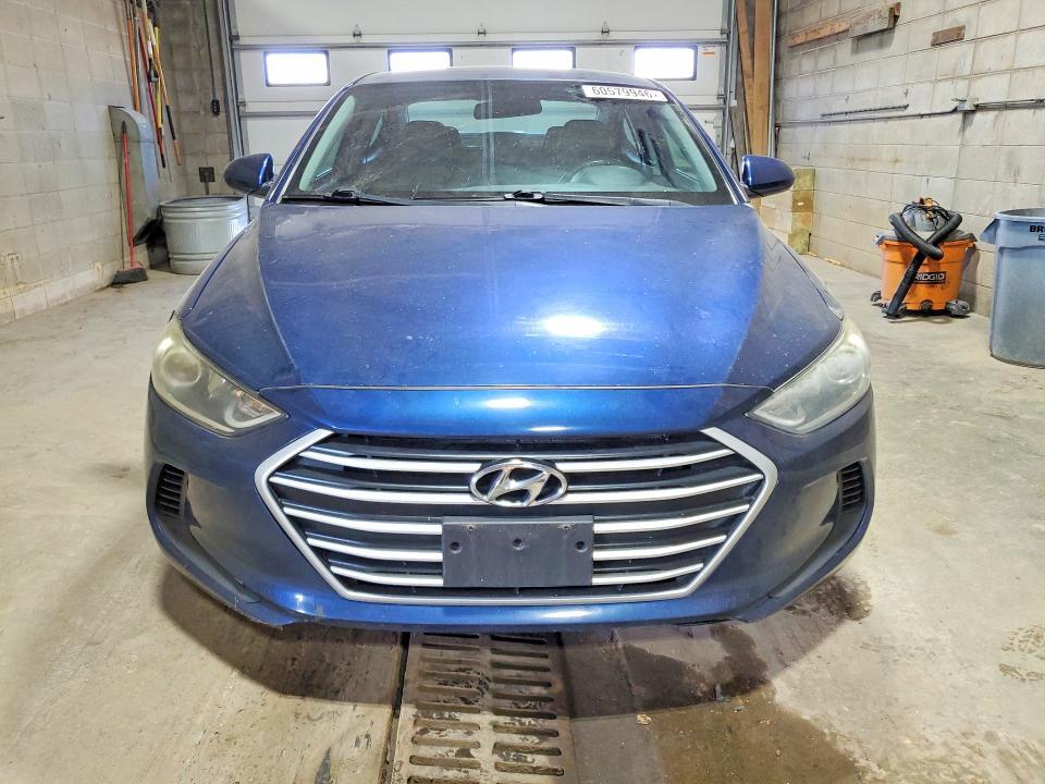 2017 HYUNDAI ELANTRA SE — Фото 5 из 12