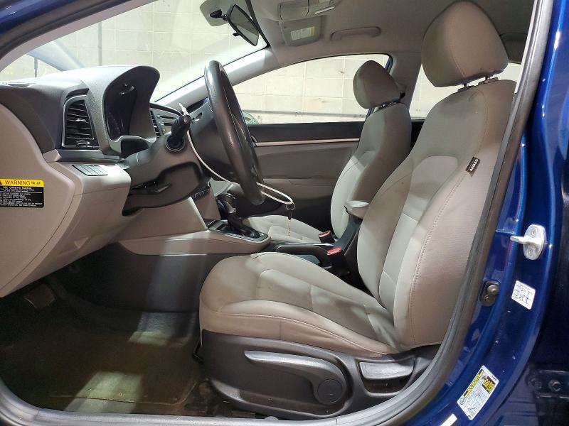 2017 HYUNDAI ELANTRA SE — Фото 7 из 12