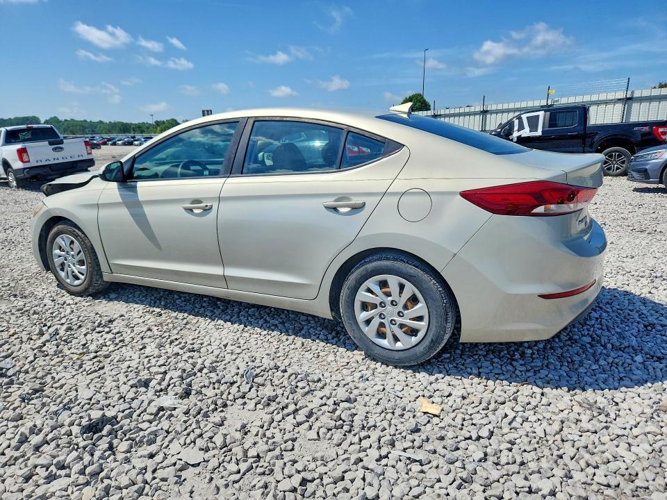 2017 HYUNDAI ELANTRA SE — Фото 2 из 12