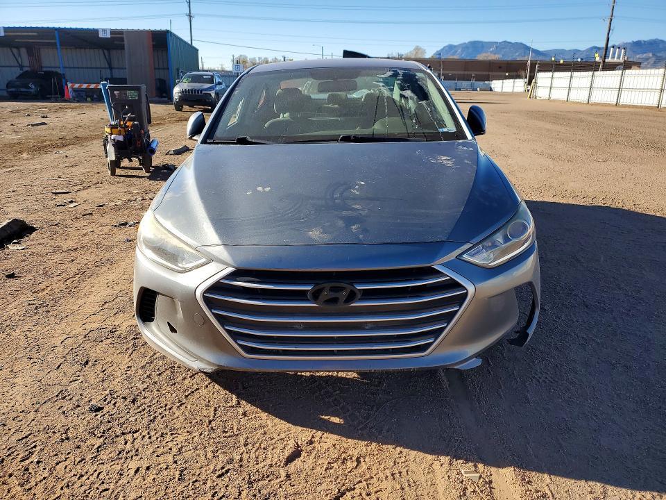 2017 HYUNDAI ELANTRA SE — Фото 5 из 12