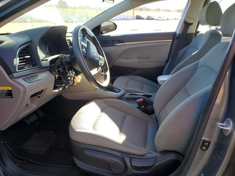 2017 HYUNDAI ELANTRA SE — Фото 7 из 12