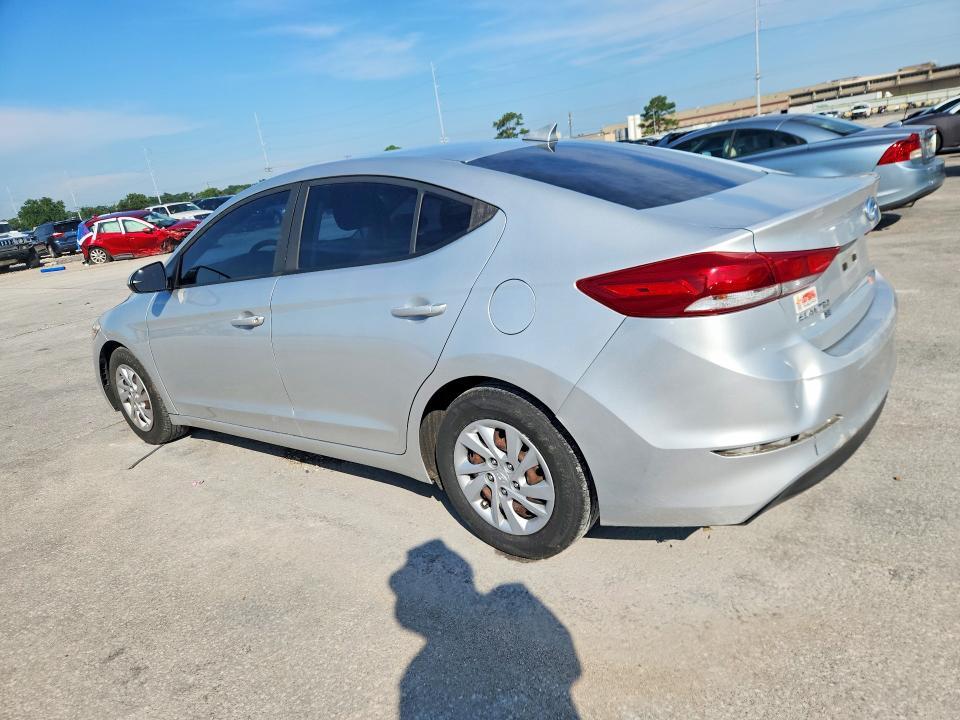 5NPD74LF1HH168250 2017 HYUNDAI ELANTRA photo no. 2