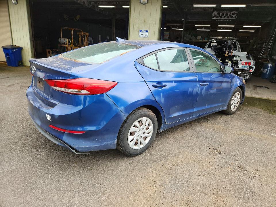 5NPD74LF3HH152678 2017 HYUNDAI ELANTRA photo no. 3