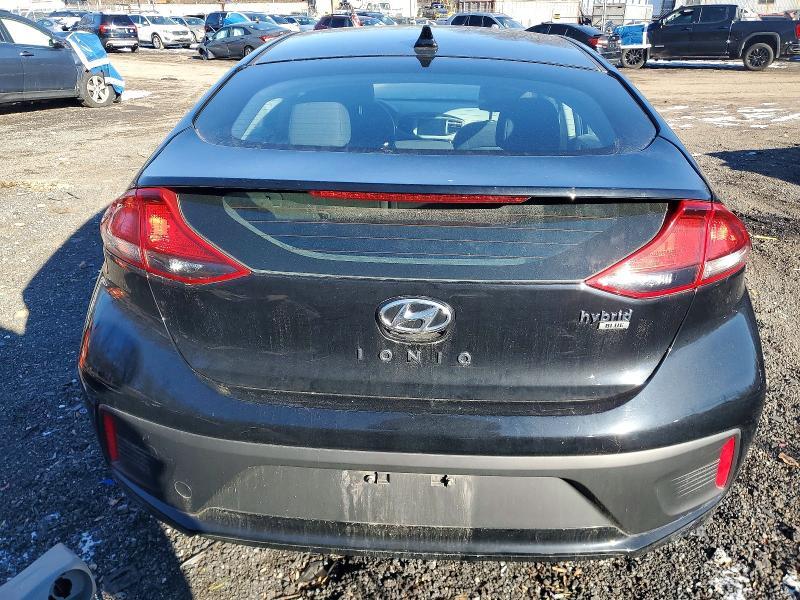 2017 HYUNDAI IONIQ — Фото 6 из 12