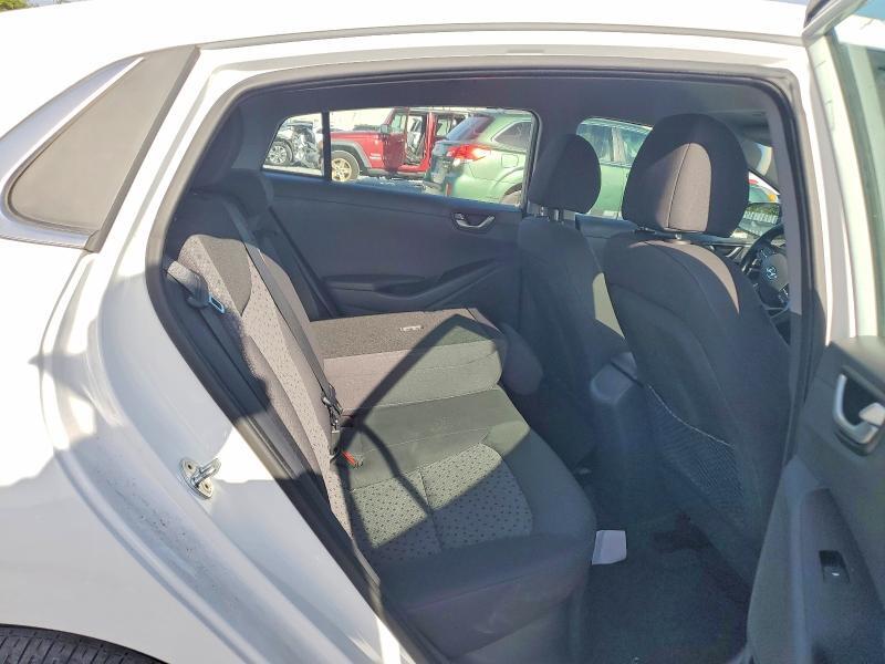 2017 HYUNDAI IONIQ SEL — Фото 10 из 12