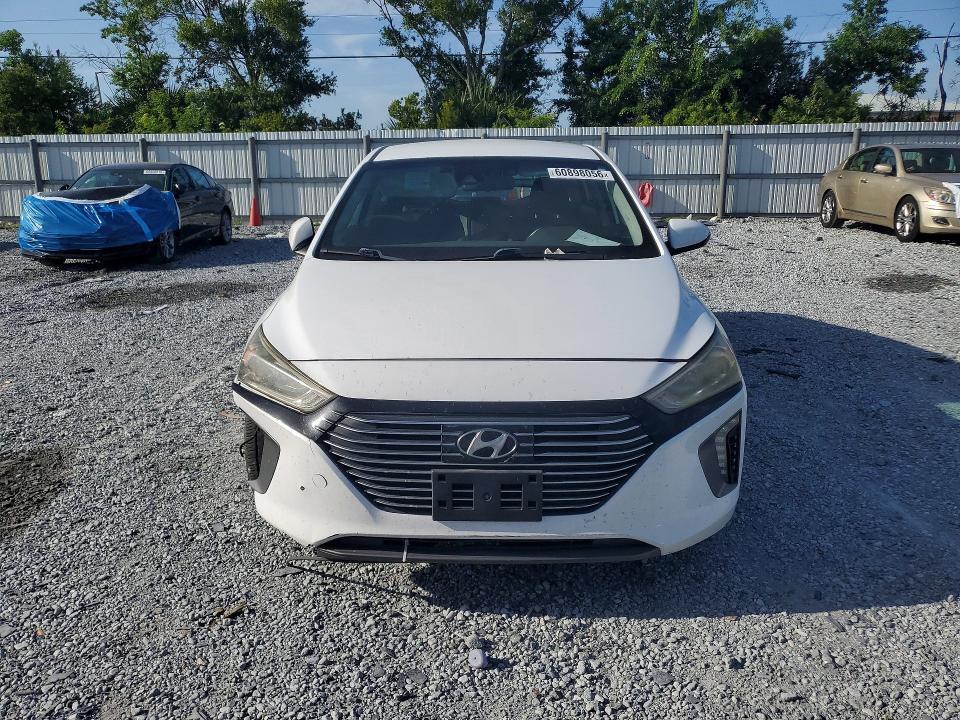 2017 HYUNDAI IONIQ SEL — Фото 5 из 12