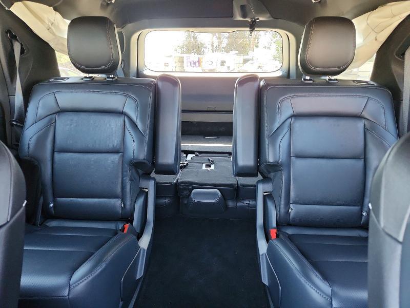 5LMJJ2LG1SEL03745 2025 LINCOLN NAVIGATOR photo no. 10