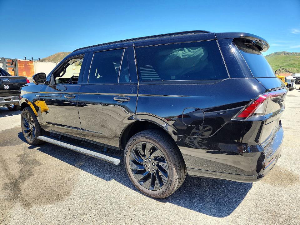 5LMJJ2LG1SEL03745 2025 LINCOLN NAVIGATOR photo no. 2