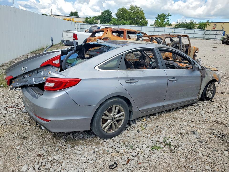 2017 HYUNDAI SONATA SE — Фото 3 из 11
