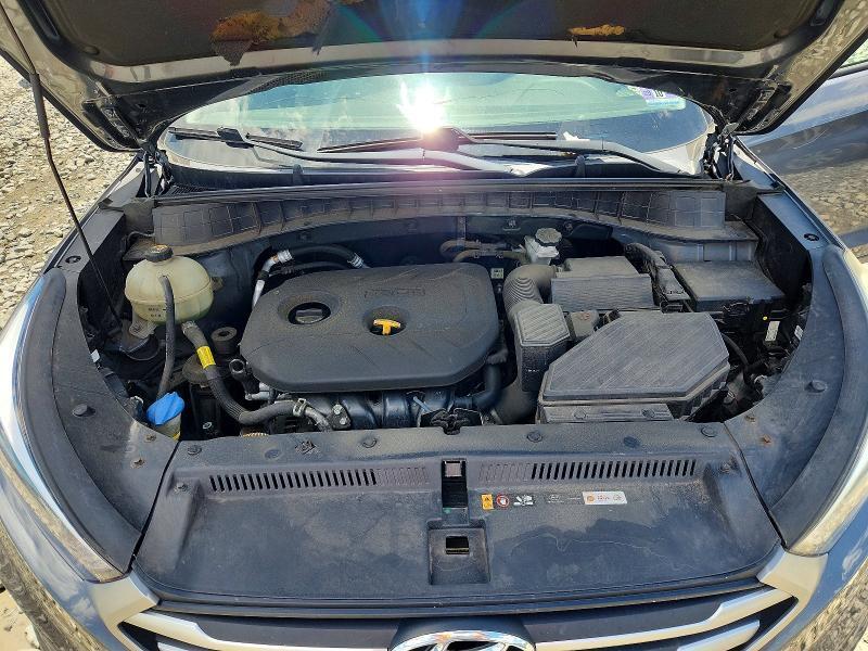 2017 HYUNDAI TUCSON SE — Фото 11 из 12
