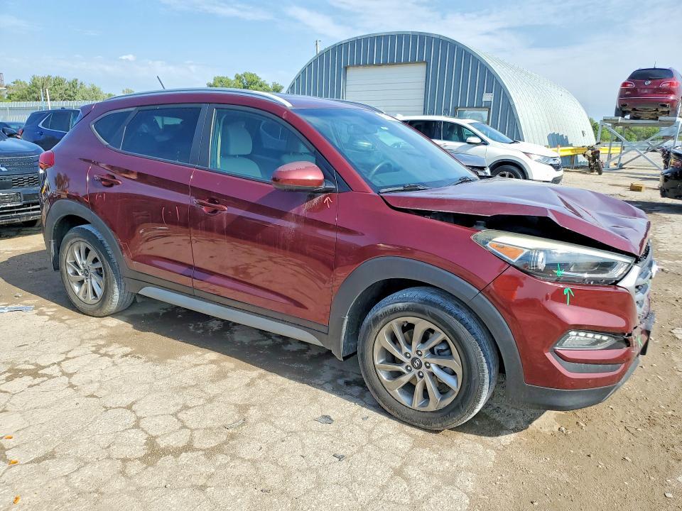 KM8J3CA47HU423219 2017 HYUNDAI TUCSON photo no. 4