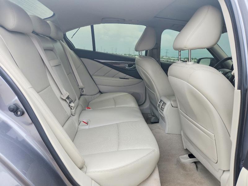 2017 INFINITI Q50 3.0T PREMIUM — Фото 10 из 12