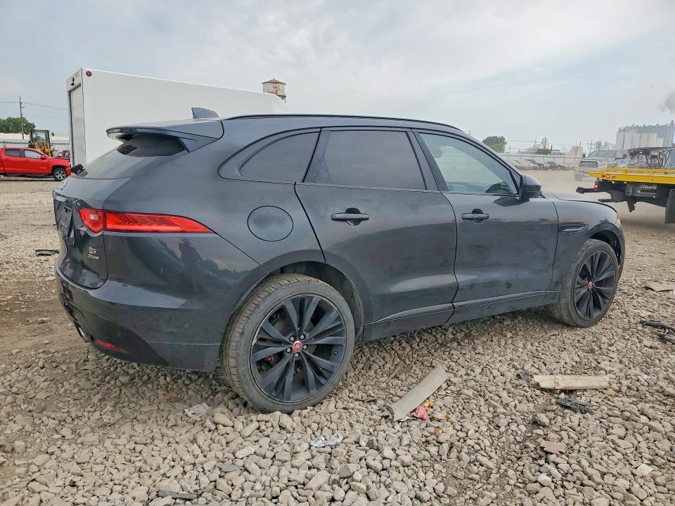 SADCM2BV6HA498253 2017 JAGUAR F-PACE photo no. 3