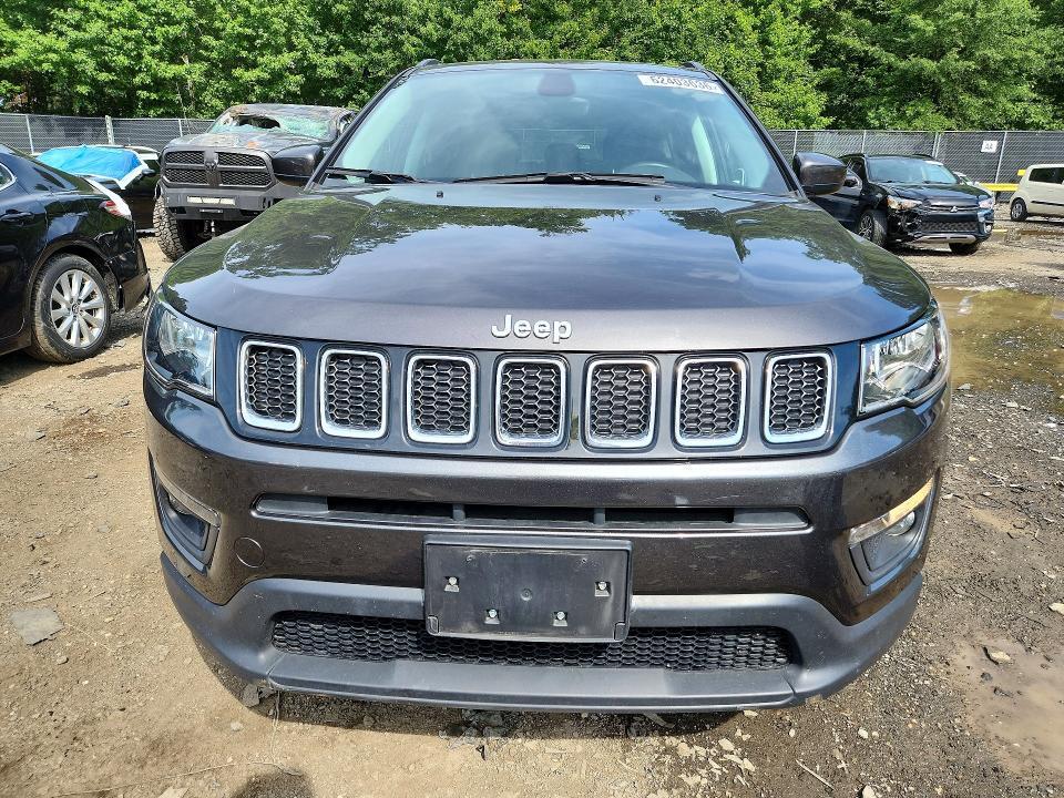 3C4NJDBBXHT674681 2017 JEEP COMPASS photo no. 5