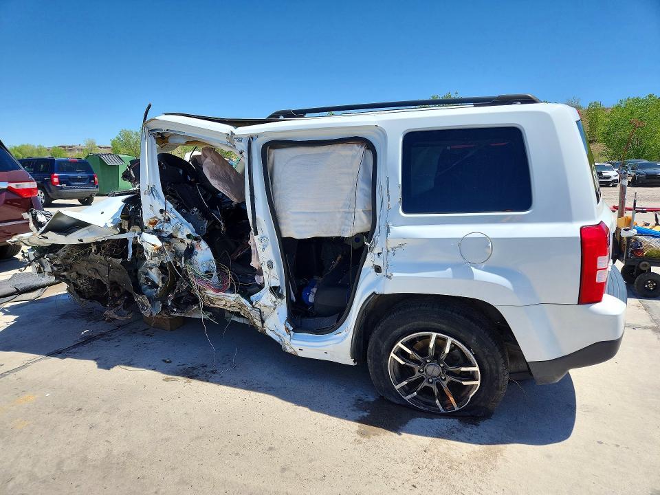 2017 JEEP PATRIOT SPORT — Фото 2 из 13