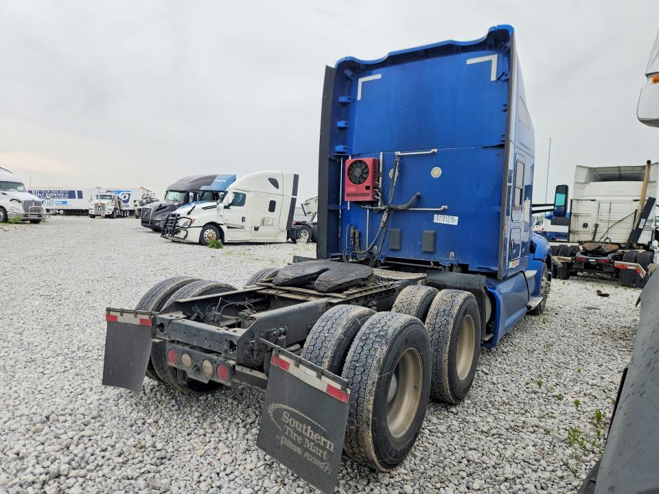 2017 KENWORTH T680 SEMI TRUCK — Фото 3 из 14