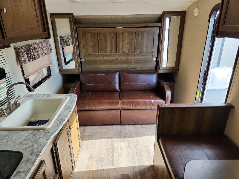 4YDT18018HD425551 2017 KEYSTONE BULLET photo no. 5