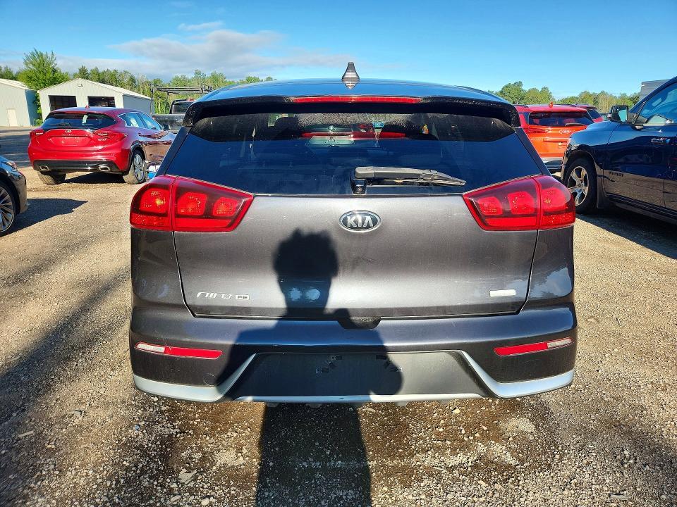 KNDCB3LCXH5060784 2017 KIA NIRO photo no. 6