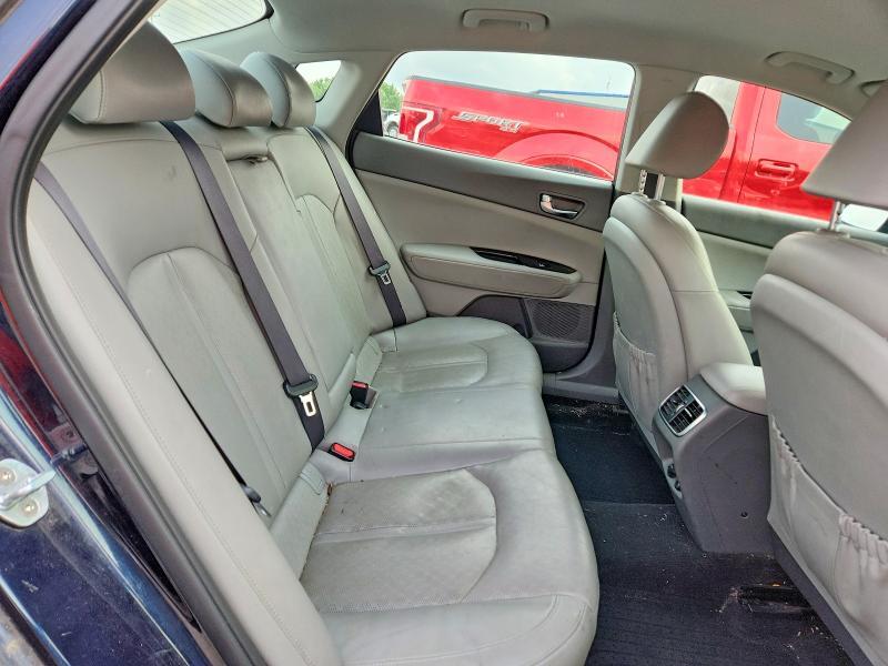 2017 KIA OPTIMA — Фото 10 из 12