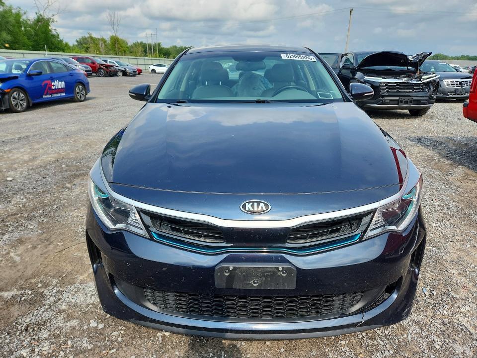 2017 KIA OPTIMA — Фото 5 из 12