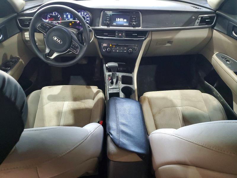 2017 KIA OPTIMA LX — Фото 8 из 12