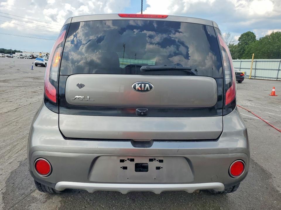 KNDJP3A51H7421370 2017 KIA SOUL photo no. 6