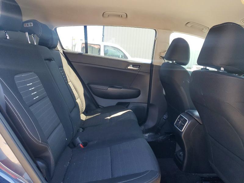2017 KIA SPORTAGE LX — Фото 11 из 14