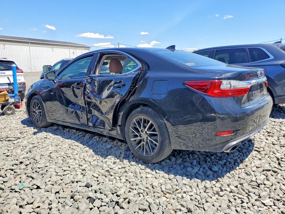 2017 LEXUS ES 350 — Фото 2 из 12