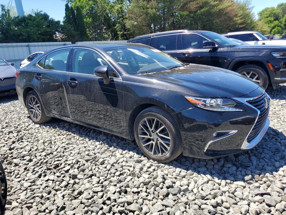 2017 LEXUS ES 350 — Фото 4 из 12