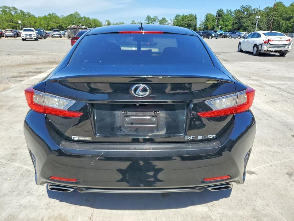 2017 LEXUS RC 200T — Фото 6 из 13