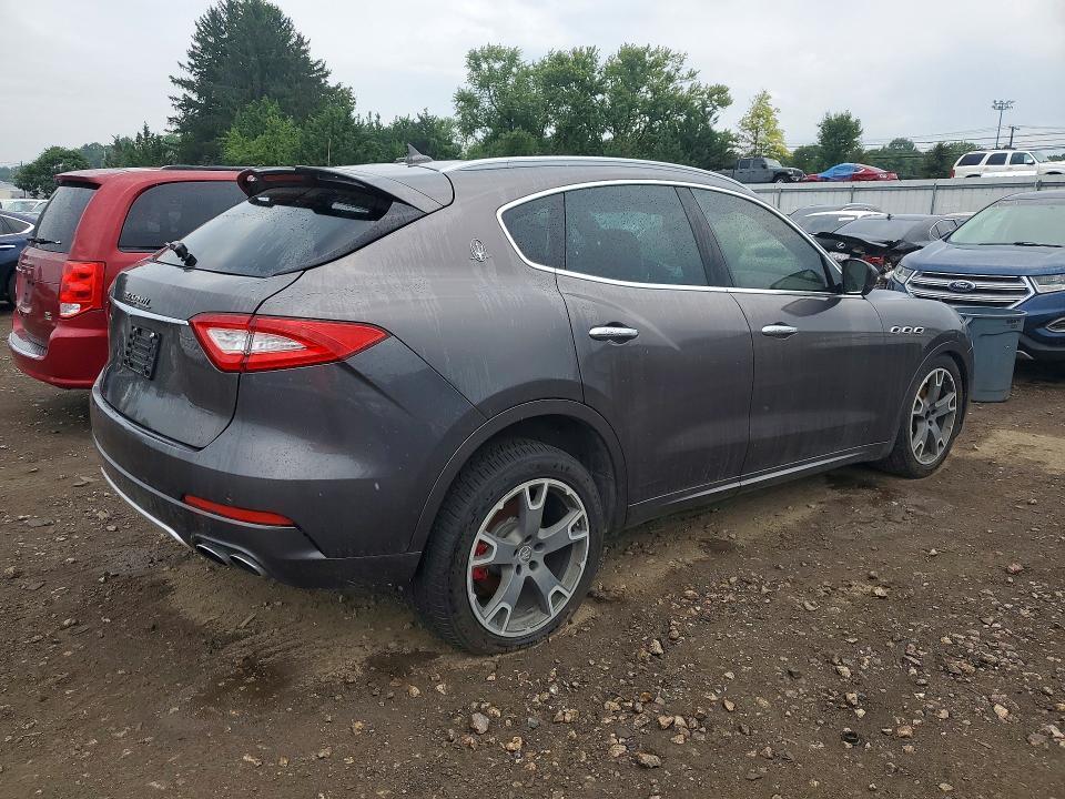 2017 MASERATI LEVANTE SPORT — Фото 3 из 13