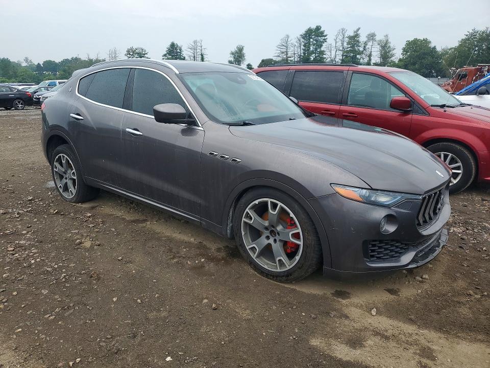 2017 MASERATI LEVANTE SPORT — Фото 4 из 13