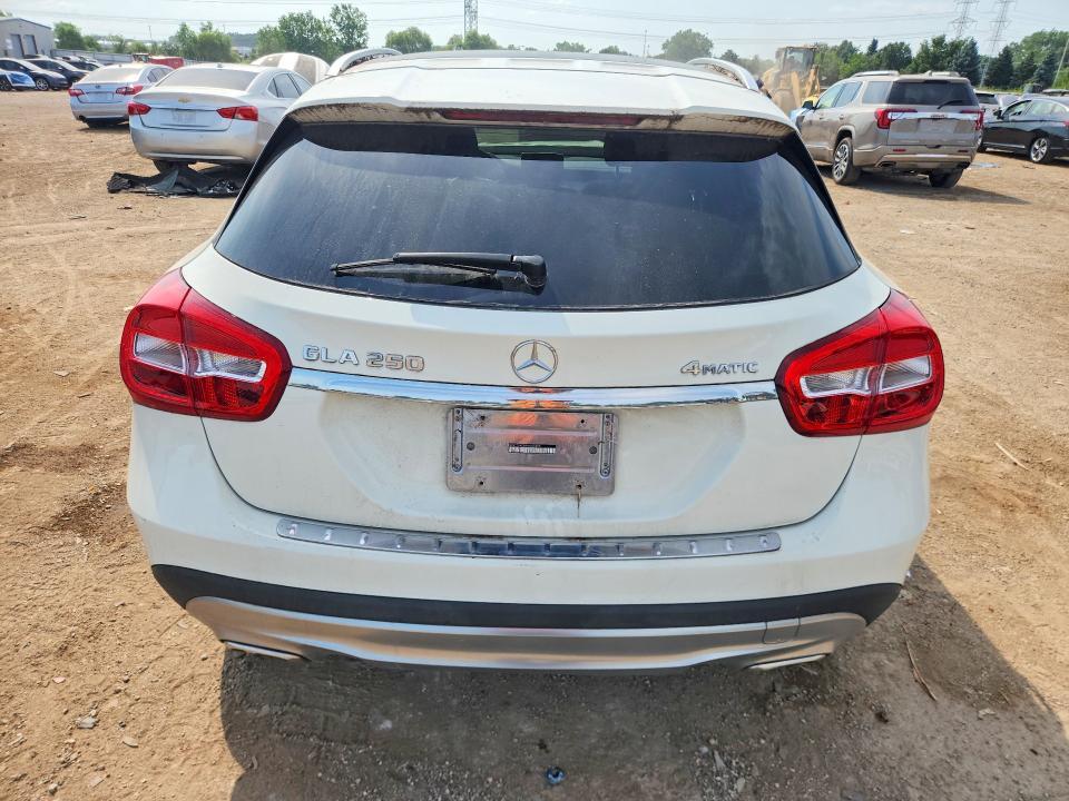 2017 MERCEDES-BENZ GLA 250 4MATIC — Фото 6 из 12