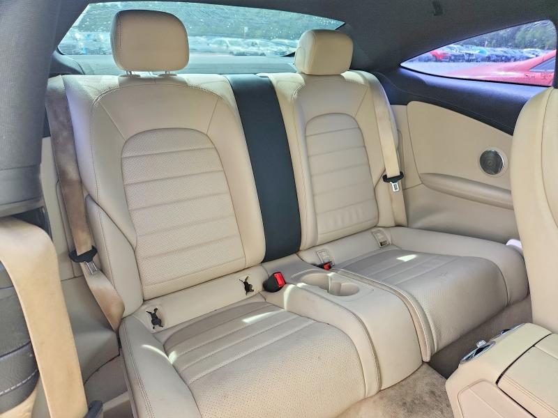 2017 MERCEDES-BENZ C 300 — Фото 10 из 12