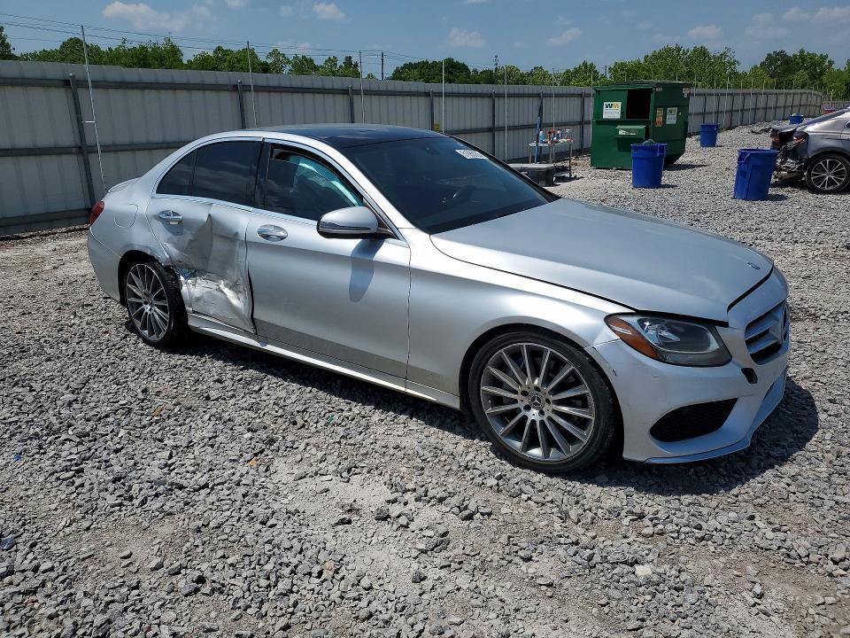 55SWF4JB6HU212588 2017 MERCEDES-BENZ C 30 photo no. 4