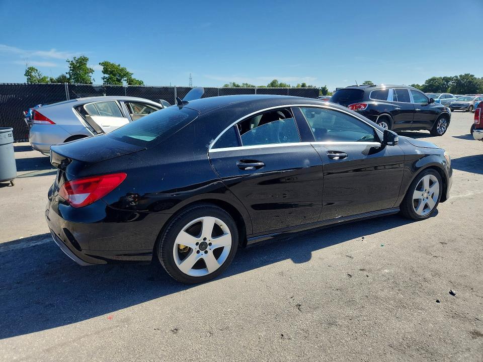 2017 MERCEDES-BENZ CLA 250 — Фото 3 из 12