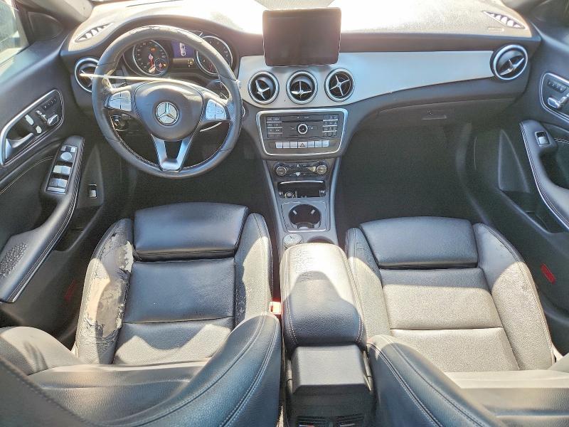 2017 MERCEDES-BENZ CLA 250 — Фото 8 из 12