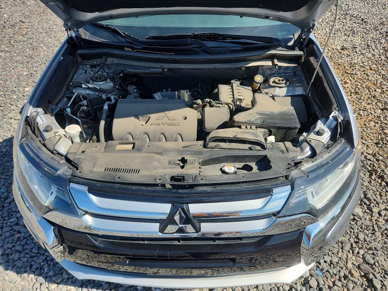 2017 MITSUBISHI OUTLANDER ES — Фото 12 из 13