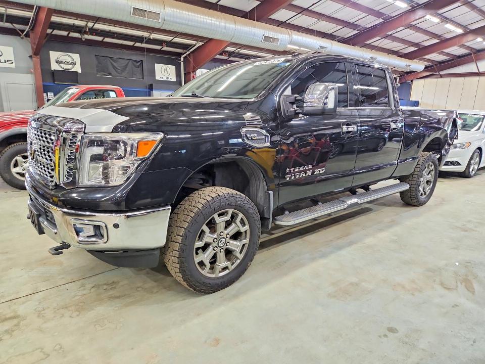 2017 NISSAN TITAN XD