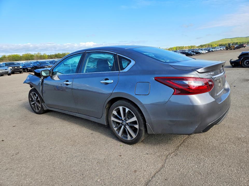 2017 NISSAN ALTIMA 2.5 SR — Фото 2 из 12