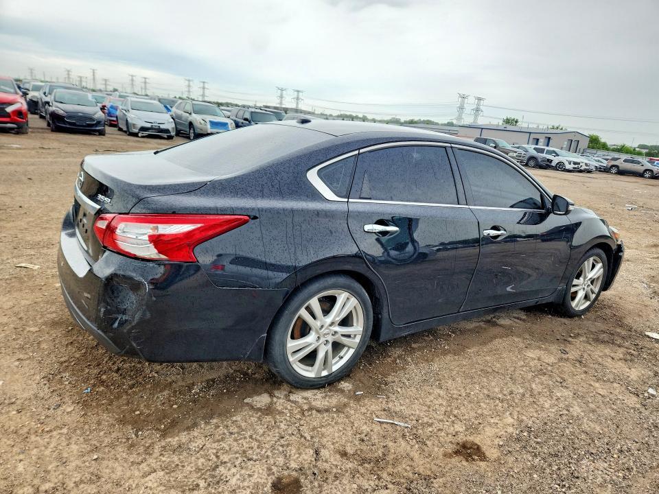1N4BL3AP0HC223524 2017 NISSAN ALTIMA photo no. 3