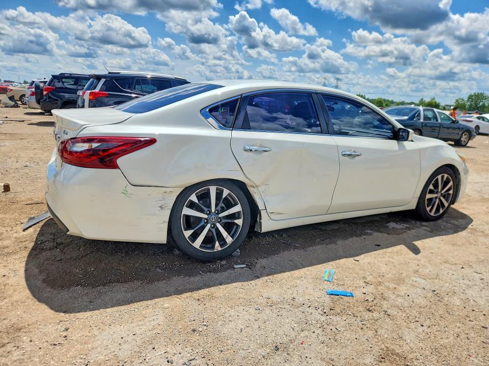 2017 NISSAN ALTIMA 2.5 SR — Фото 3 из 12