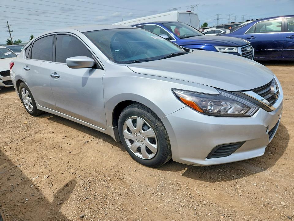2017 NISSAN ALTIMA — Фото 4 из 12