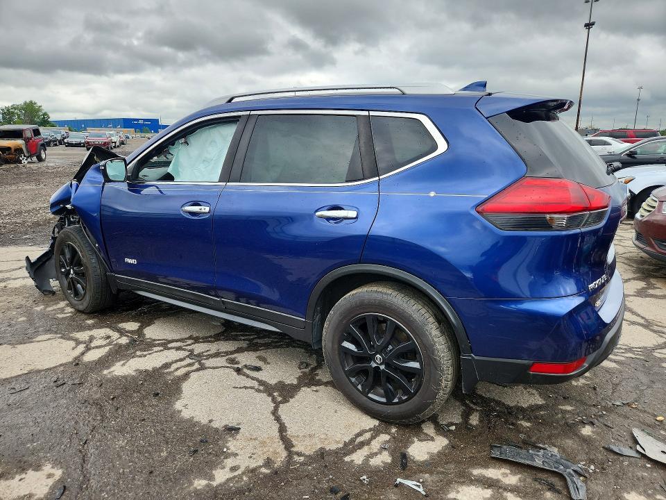5N1AT2MV0HC737699 2017 NISSAN ROGUE photo no. 2